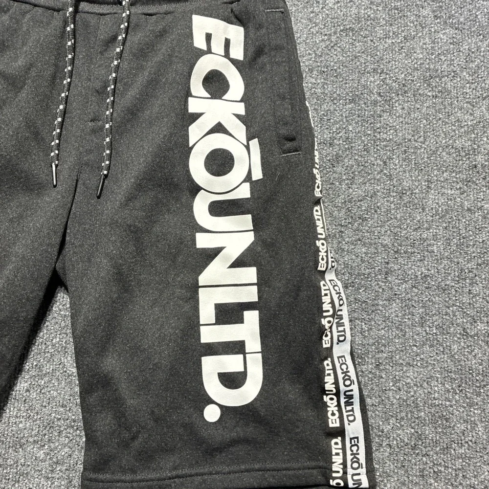 Ecko Unltd Fleece Sweat Shorts Men's S Black White Graphic Logo Streetwear